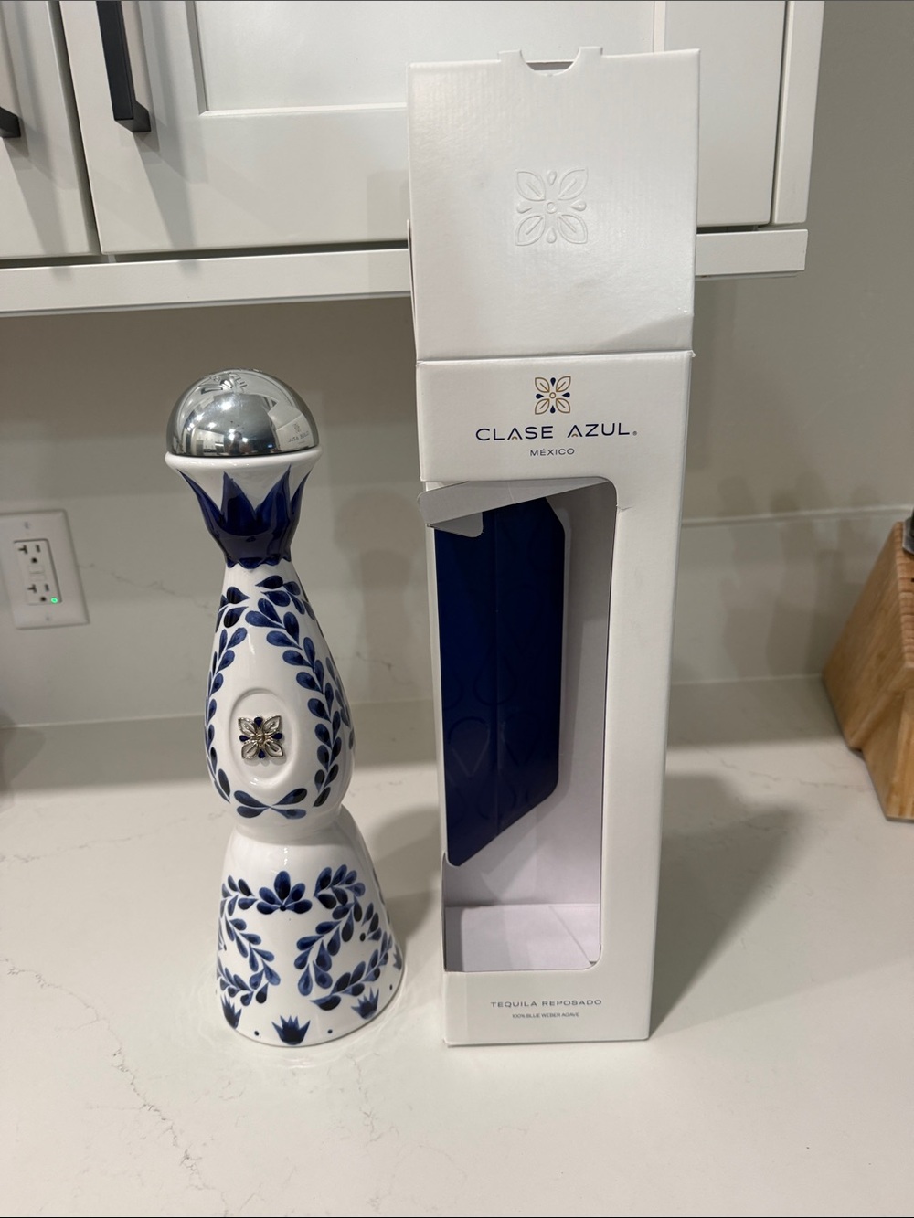 Clase Azul White & Blue Ceramic Decorative Vase